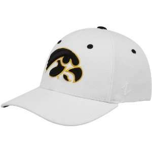 Zephyr Iowa Hawkeyes White Z Fit Hat (Medium/Large)  