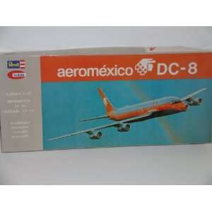  Aeromexico DC 8 Airliner   Plastic Model Kit: Toys & Games