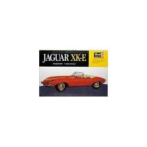   1280 Jaguar XK E Roadster Convertible 1/25 Scale Plastic Model Kit