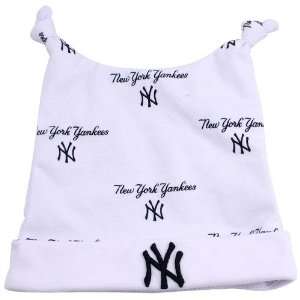   : New Era New York Yankees White Team Baby Beanie: Sports & Outdoors