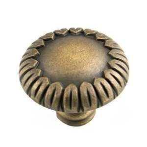   Large Petals at Edge Cabinet Knob CK 758 AE