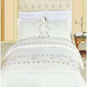   + Down Alternative Comforter by Royal Hotel Bedding
