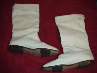 Beige Womens boots sz 10M  