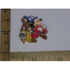   Mouse Pin, Walt Disney World Collectors Pin Series Mickey Is the Magic