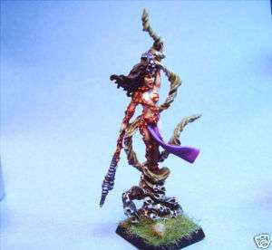 Warhammer painted miniature Dark Elf Supreme Sorceress  