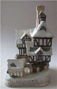 DAVID WINTER CHRISTMAS 1994 TUDOR SNOW COVERED COTTAGE SCROOGES HOME 