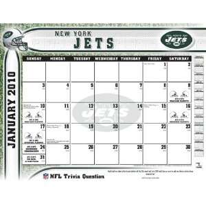  Turner New York Jets 2010 22 x 17 Inch Desk Calendar   New York 