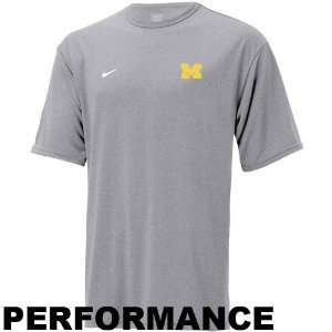   Wolverines Gray Performance Basic Loose T shirt