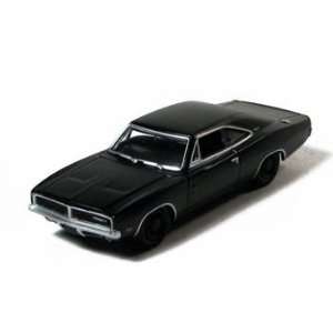   Dodge Charger R/T 1:64 GreenLight Black Bandit Series: Toys & Games