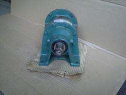 MODE HG 3090. INPUT SHAFT 5/8. OUTPUT SHAFT 1 1/8. UNIT LOOKS NEW 