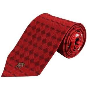  Maryland Terrapins Red Diamond Tonal Silk Tie: Sports 