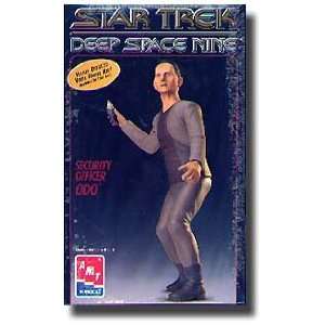  STAR TREK DS9 SECURITY OFFICER ODO MODEL: Toys & Games