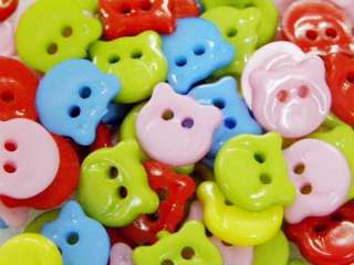 35 MIX LOT TEDDY BEAR SHAPE PLASTIC SEWING BUTTONS C412  