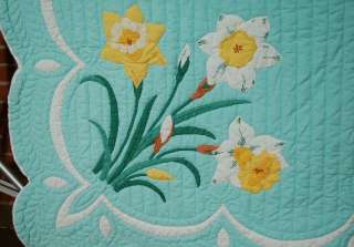 OUTSTANDING Vintage Green & Yellow Daffodil Applique Hand Stitched 