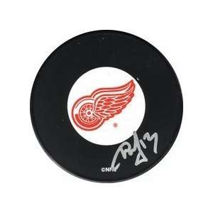  Pavel Datsyuk Detroit Red Wings Autographed Hockey Puck 
