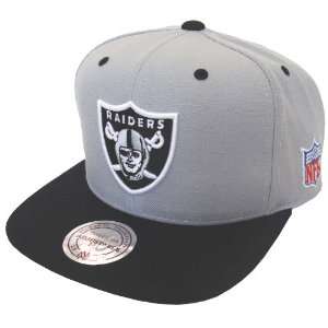  Oakland Raiders Logo Mitchell & Ness Snapback Cap Hat Grey 