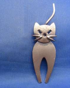 Vintage Silver Cat Pin marked DANECRAFT STERLING  
