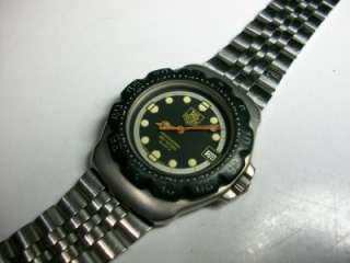 Vintage TAG HEUER F1 Black/Silver dial mid size Mens Quartz Watch 