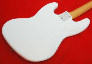 New Fender ® Modern Player Jazz Bass, J Bass, Olympic White  