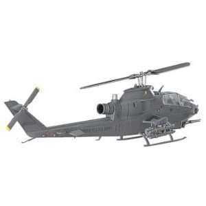 Hasegawa   1/72 AH 1S Cobra Chopper U.S. Army (Plastic 