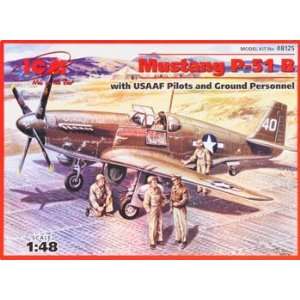   48 Mustang P 51B w/Pilot & Crew (Plastic Model Airplane) Toys & Games