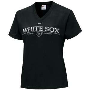  Nike Chicago White Sox Black Ladies Banner T shirt: Sports 