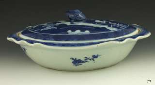19th CENTURY CHINESE EXPORT PORCELAIN BLUE WILLOW DISH  