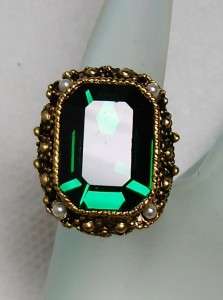   Vintage Emerald Cut Green GLASS & Faux Pearl Adjustable Ring  