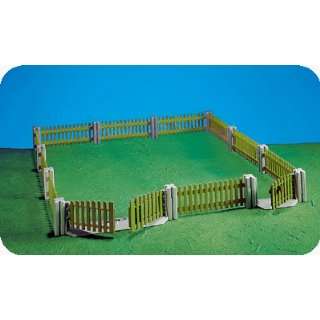  Playmobil Garden Fencing   Green: Toys & Games