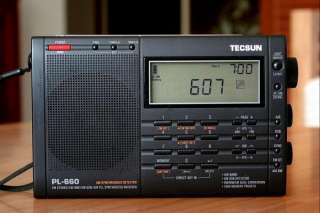  Digital Display for Frequency, Signal Strength, S/N radio, Clock 