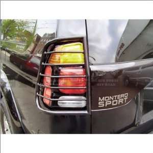  Black Tail Light Guards 97 05 Mitsubishi Montero Sport: Automotive