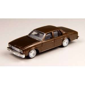    Classic Metal Works HO 1978 Chevrolet Impala (Brown) Toys & Games