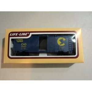   Life Like 8476 ho scale s/d box car Chessie System 