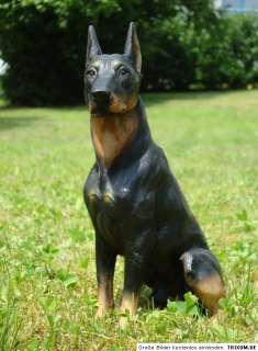   Hund sitzend Dekofigur 21 cm hoch NEU Doberman Kampfhund Dog  