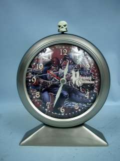   17602 pirates of the carribean battery operated alarm clock by disney