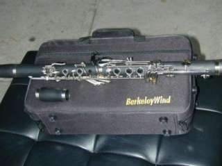 Bb Pro Clarinet w/ Silver Ligature & 2nd 440Hz Barrel  