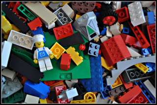 300 Lego Bricks & Pieces w/ 1 Mini fig   Legos Bulk Lot  