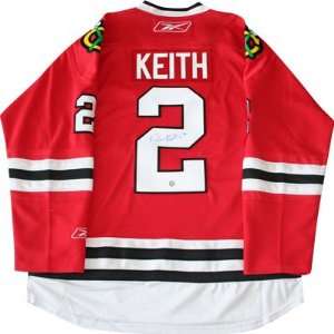  Duncan Keith Autographed Pro Jersey 