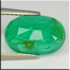 03 CT UNTREATED EARTH MINED COLOMBIA ORIGIN GREEN NATURAL EMERALD 